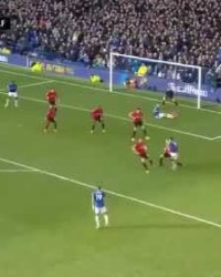  尤文图斯防线失误送礼，遭升班马绝杀  