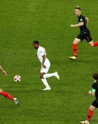  兰斯青春风暴席卷赛场，U23小将包办三粒进球  