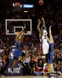  班切罗准绝杀魔术险胜活塞  