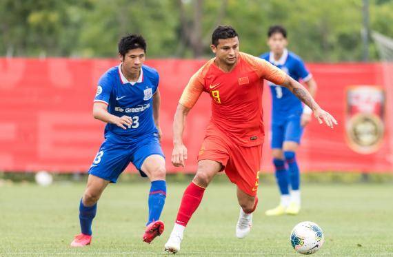  里尔青年军发威，主场三球大胜保级对手